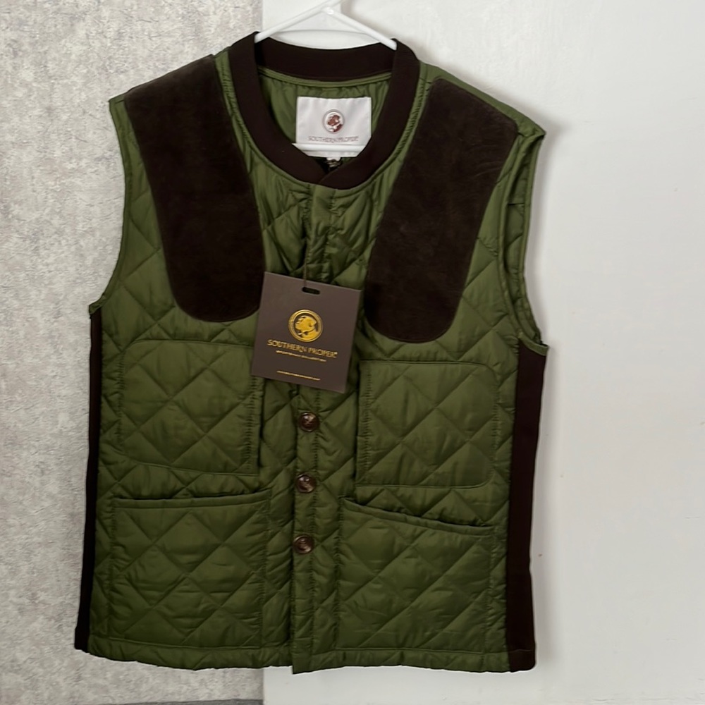 New with tags, southern Proper Jefferson shooting vest, men’s size S